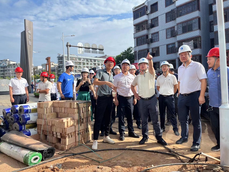 湖南建投地產集團黨委副書記、副董事長、總經理陽繼承調研湖南建投·裕后里項目